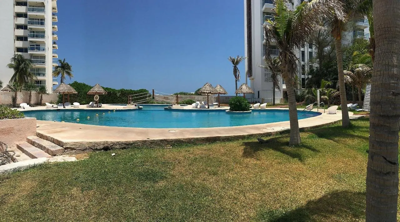 Appartamento Beautiful Beach Front Pent House In Cancun!!!