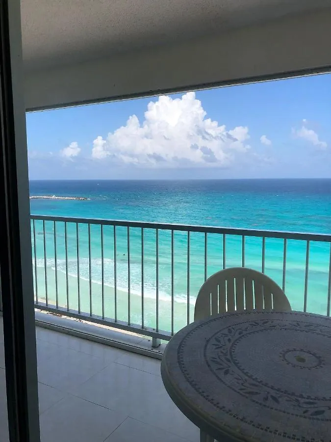 Beautiful Beach Front Pent House In Cancun!!!