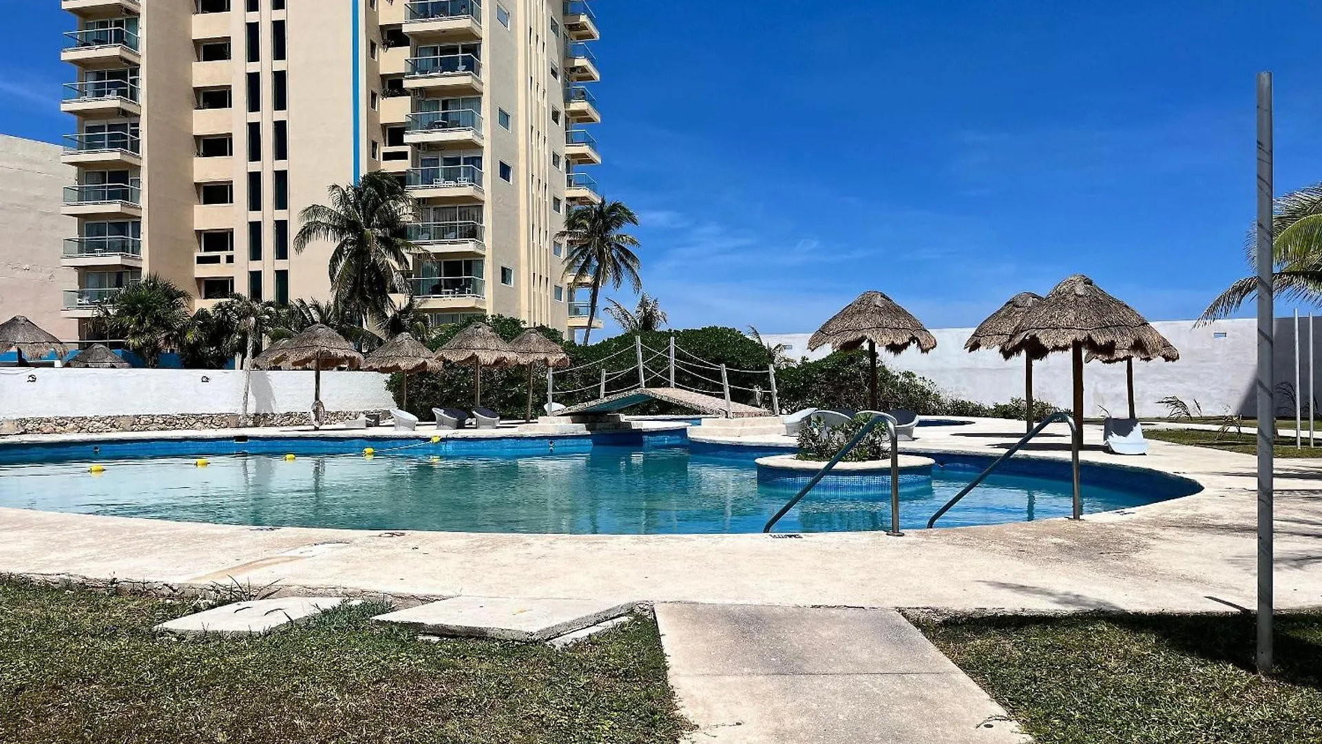 Beautiful Beach Front Pent House In Cancun!!! 0*,  Mexico