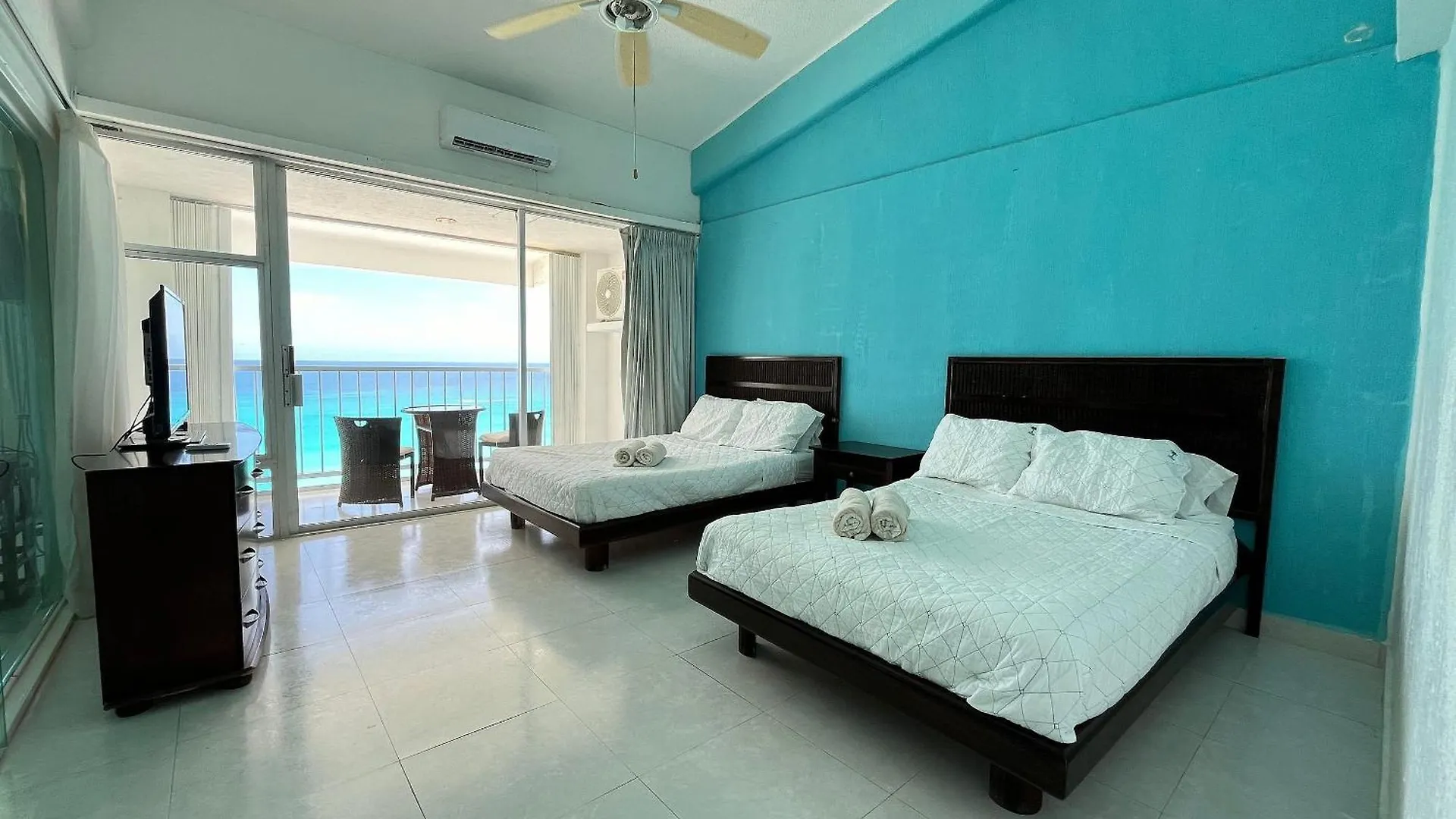 Lejlighed Beautiful Beach Front Pent House In Cancun!!!